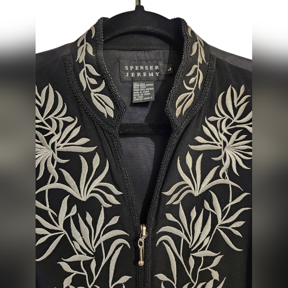 Spenser Jeremy Embroidered Silk Vest, Womens Zip Up Black Silk Vest, Size Large - Picture 4 of 11